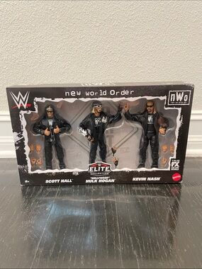 Mattel WWE Elite
Collection - New World
Order " Hollywood" Hall/Nash/Hogan